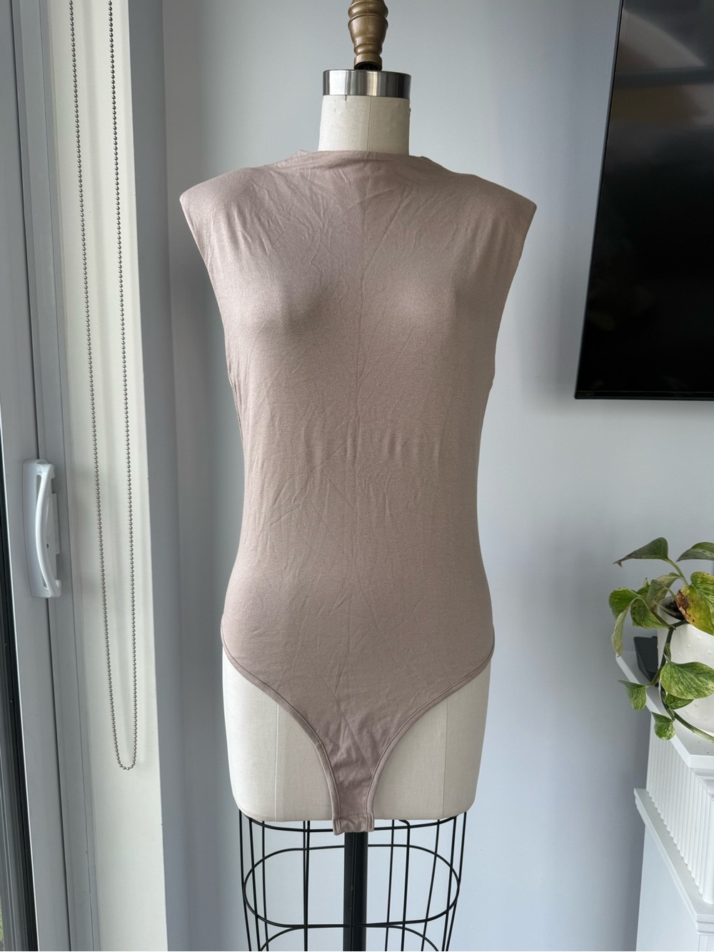 FashionNova Crewneck Sleeveless Bodysuit
